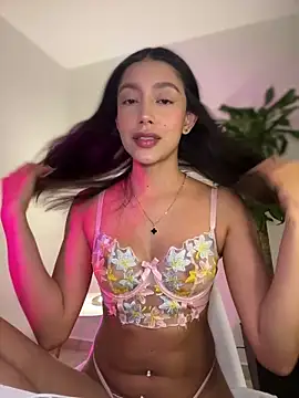 Snapshot of SelenaStone chatting on 02.14.26 SelenaStone online show from 02.14.26