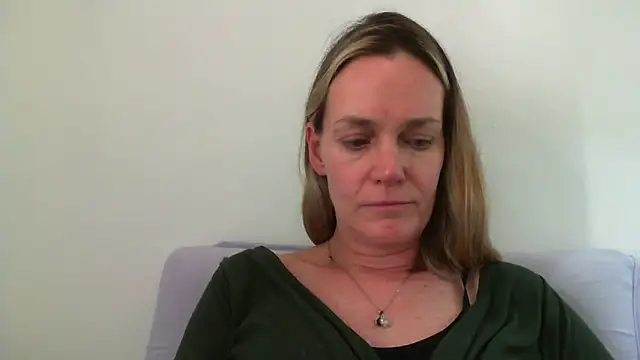 Annylove1 online show from 01.21.25