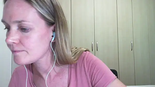 Annylove1 online show from 02.12.25