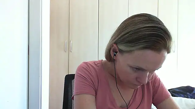 Annylove1 online show from 03.05.25