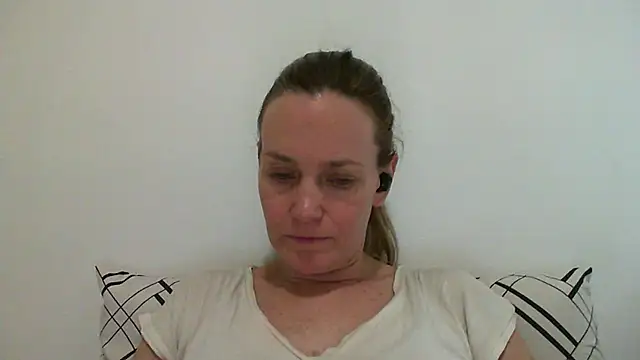 Annylove1 online show from 03.17.25