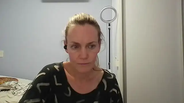 Annylove1 online show from 02.13.26