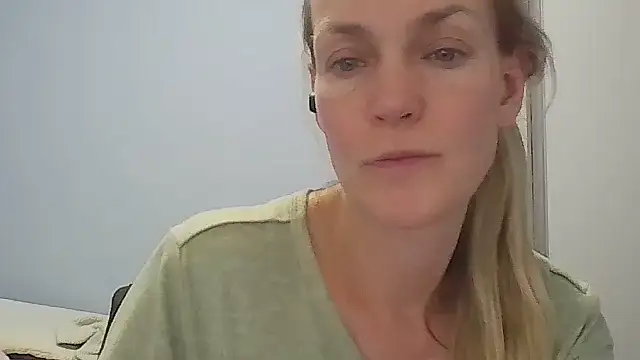 Annylove1 online show from 04.29.26