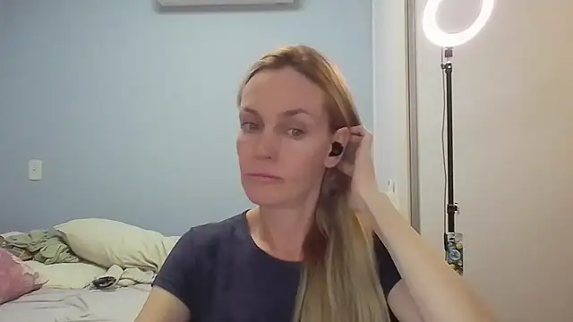Annylove1 online show from 05.01.26