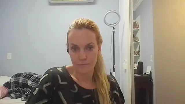 Annylove1 online show from 05.04.26