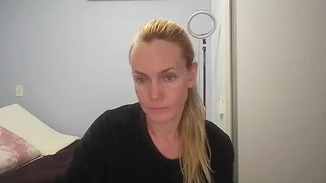 Annylove1 online show from 05.17.26