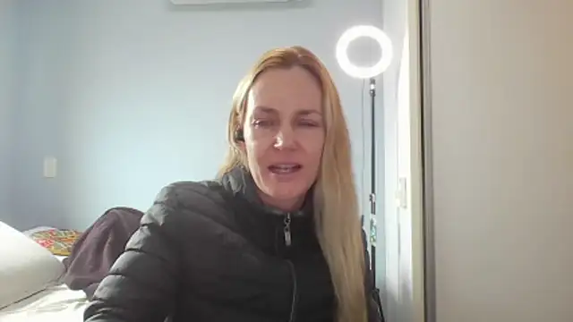Annylove1 online show from 05.25.26