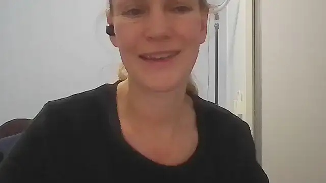 Annylove1 online show from 05.27.26
