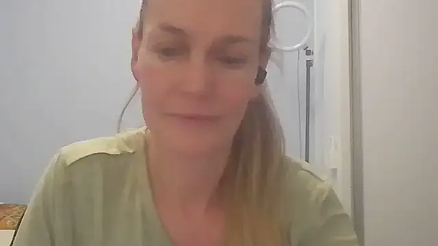 Annylove1 online show from 08.04.26