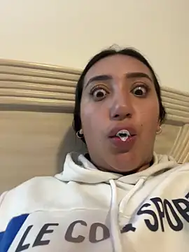 Snapshot of Hannahoff chatting on 01.20.25 Hannahoff online show from 01.20.25