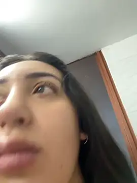 Snapshot of Hannahoff chatting on 09.19.25 Hannahoff online show from 09.19.25