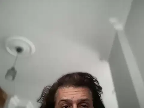 Snapshot of ALPHANDRE chatting on 10.23.25 ALPHANDRE online show from 10.23.25