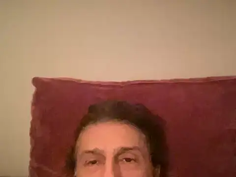 Snapshot of ALPHANDRE chatting on 11.08.25 ALPHANDRE online show from 11.08.25