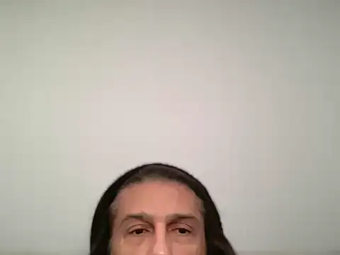 Snapshot of ALPHANDRE chatting on 11.19.25 ALPHANDRE online show from 11.19.25