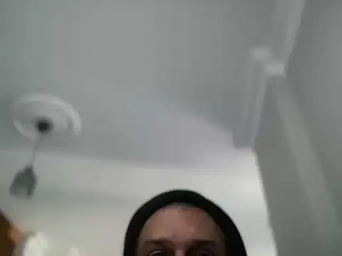 Snapshot of ALPHANDRE chatting on 11.27.25 ALPHANDRE online show from 11.27.25