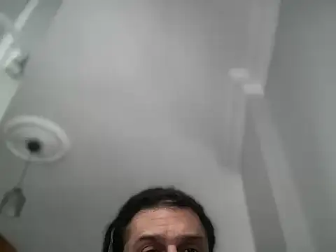 Snapshot of ALPHANDRE chatting on 12.04.25 ALPHANDRE online show from 12.04.25