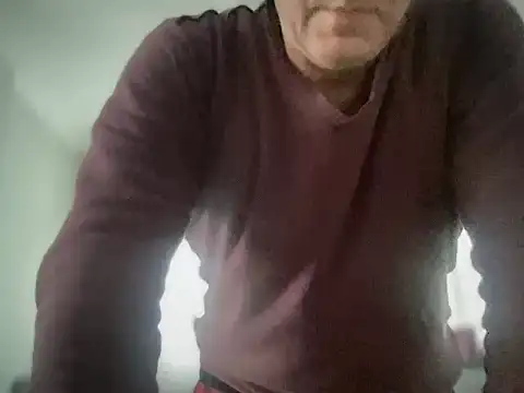 Snapshot of ALPHANDRE chatting on 12.22.25 ALPHANDRE online show from 12.22.25