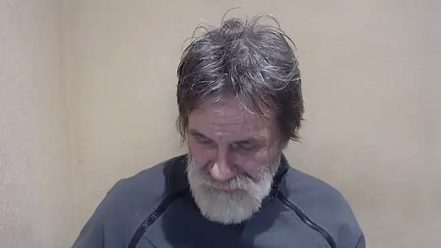 Snapshot of AlexNudo chatting on 01.04.25 AlexNudo online show from 01.04.25