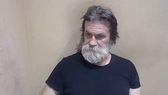 Snapshot of AlexNudo chatting on 02.22.25 AlexNudo online show from 02.22.25