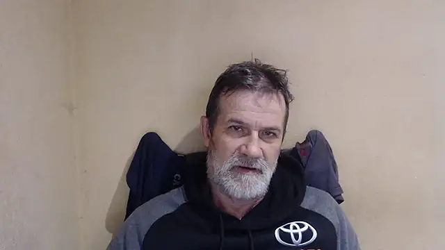 Snapshot of AlexNudo chatting on 09.28.25 AlexNudo online show from 09.28.25