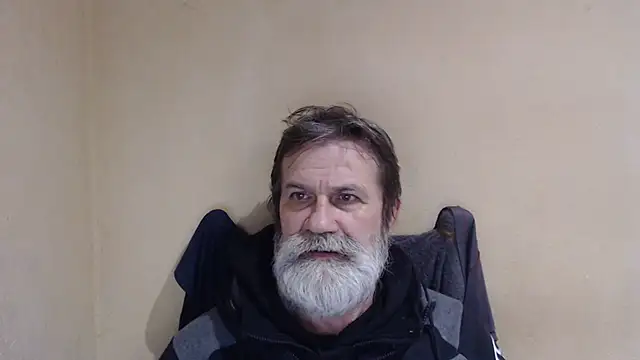 Snapshot of AlexNudo chatting on 12.02.25 AlexNudo online show from 12.02.25