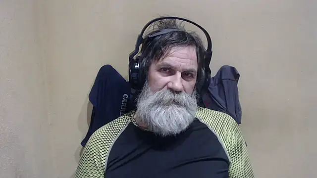 Snapshot of AlexNudo chatting on 01.07.26 AlexNudo online show from 01.07.26