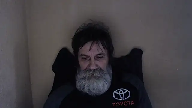 Snapshot of AlexNudo chatting on 01.14.26 AlexNudo online show from 01.14.26