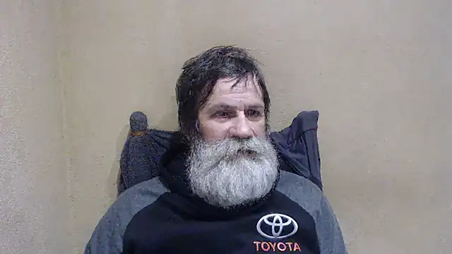 Snapshot of AlexNudo chatting on 02.01.26 AlexNudo online show from 02.01.26