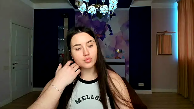 Snapshot of Roxie_Bradley chatting on 01.30.25 Roxie Bradley online show from 01.30.25