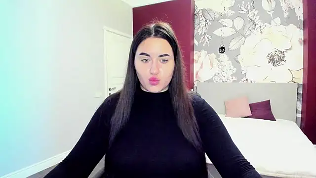 Snapshot of Roxie_Bradley chatting on 10.21.25 Roxie Bradley online show from 10.21.25