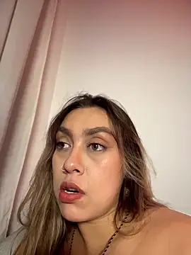 Snapshot of Im_sophiie chatting on 05.30.26 Im sophiie online show from 05.30.26