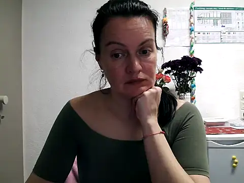 LoveNBloom online show from 03.08.25