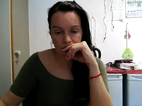 LoveNBloom online show from 06.15.26