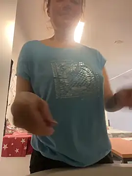 LoveNBloom online show from 06.19.26