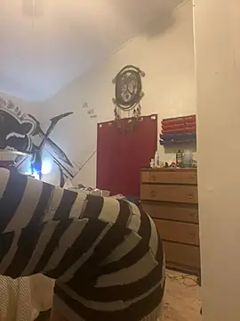 Snapshot of Jessiejames32 chatting on 01.18.25 Jessiejames32 online show from 01.18.25