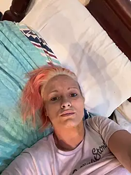 Snapshot of Jessiejames32 chatting on 10.30.25 Jessiejames32 online show from 10.30.25