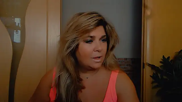 Snapshot of Malena_Mi chatting on 01.10.26 Malena Mi online show from 01.10.26