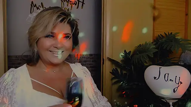 Snapshot of Malena_Mi chatting on 01.11.26 Malena Mi online show from 01.11.26