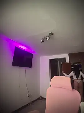 Snapshot of Miaparkerss_ chatting on 03.17.26 Miaparkerss online show from 03.17.26