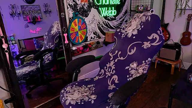 Snapshot of CharletteWebb chatting on 02.05.25 CharletteWebb online show from 02.05.25