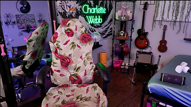 Snapshot of CharletteWebb chatting on 10.25.25 CharletteWebb online show from 10.25.25