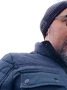 Snapshot of BuckWessle chatting on 02.21.25 BuckWessle online show from 02.21.25