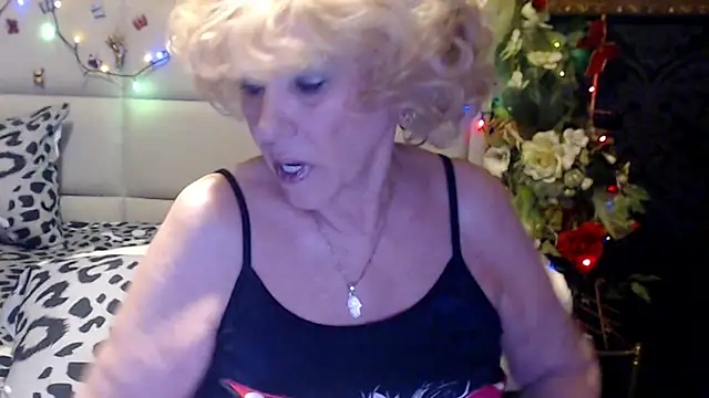 HappyWomanOn online show from 04.26.26