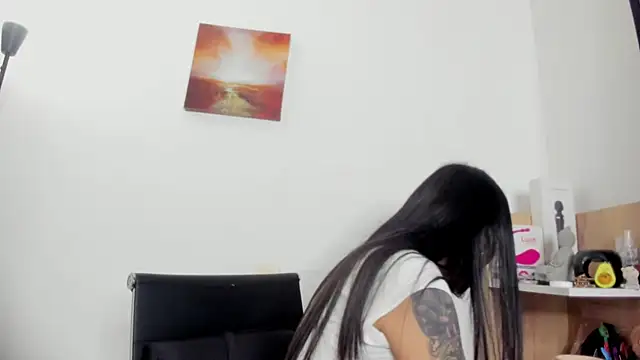 nia  white online show from 06.06.26