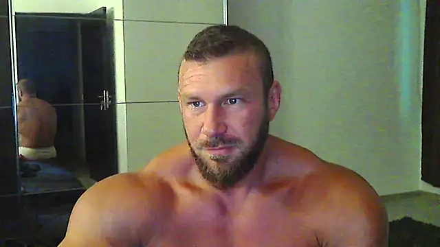 Snapshot of muscularkevin chatting on 06.25.26 muscularkevin online show from 06.25.26