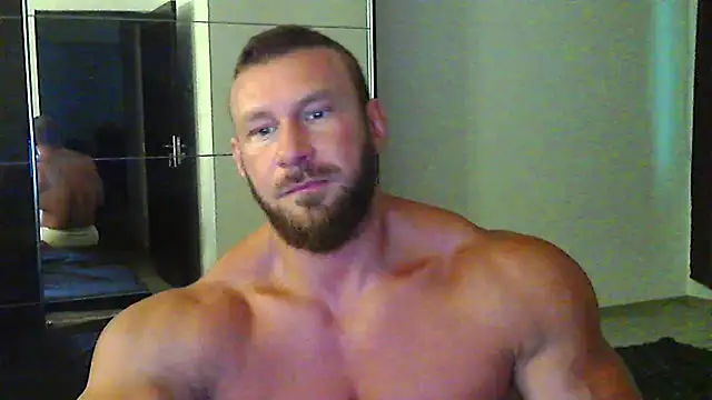 Snapshot of muscularkevin chatting on 06.26.26 muscularkevin online show from 06.26.26