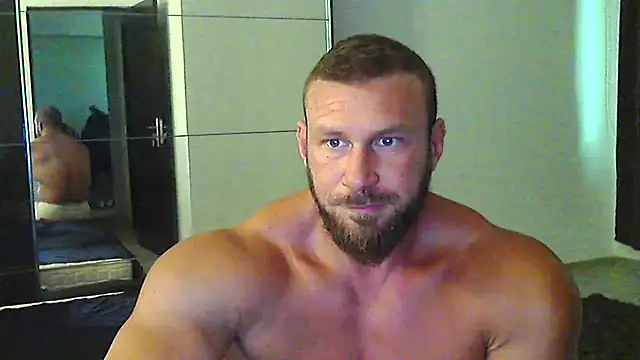 Snapshot of muscularkevin chatting on 06.27.26 muscularkevin online show from 06.27.26