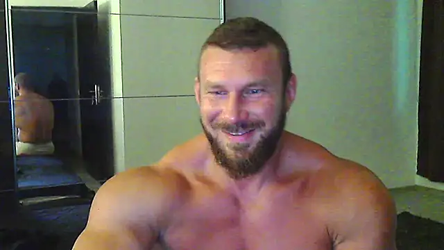 Snapshot of muscularkevin chatting on 06.30.26 muscularkevin online show from 06.30.26