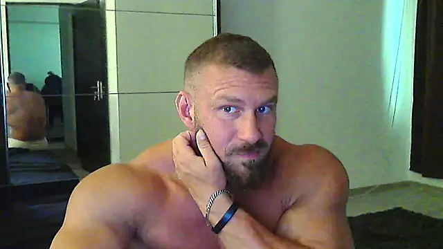 Snapshot of muscularkevin chatting on 07.01.26 muscularkevin online show from 07.01.26