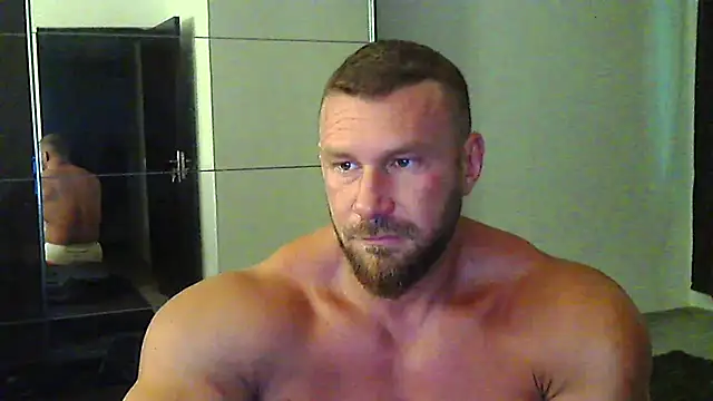 Snapshot of muscularkevin chatting on 07.04.26 muscularkevin online show from 07.04.26
